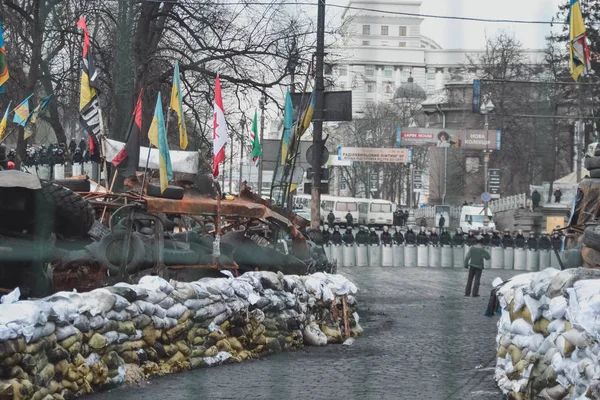Ukraina Kijów Lutego 2014 Berkut Zdjęcia Osób Institutskaya Street Podczas — Zdjęcie stockowe