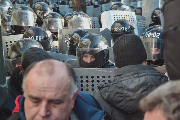 Ukraine Kiev February 2014 Berkut Shot People Institutskaya Street Euromaidan — Stock Photo, Image
