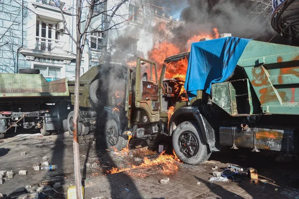 Украина Киев Февраля 2014 Года Беркут Стрелял Людей Институтской Улице — стоковое фото