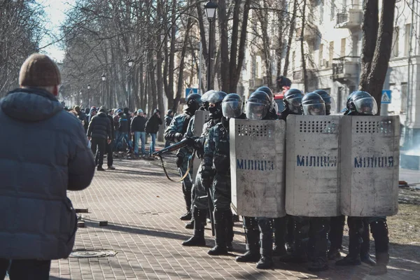 Ucrânia Kiev Fevereiro 2014 Berkut Matou Pessoas Rua Institutskaya Durante — Fotografia de Stock
