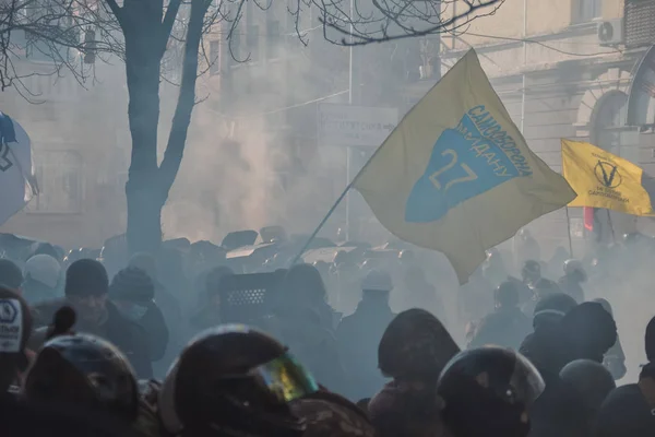 Ukraina Kijów Lutego 2014 Berkut Zdjęcia Osób Institutskaya Street Podczas — Zdjęcie stockowe