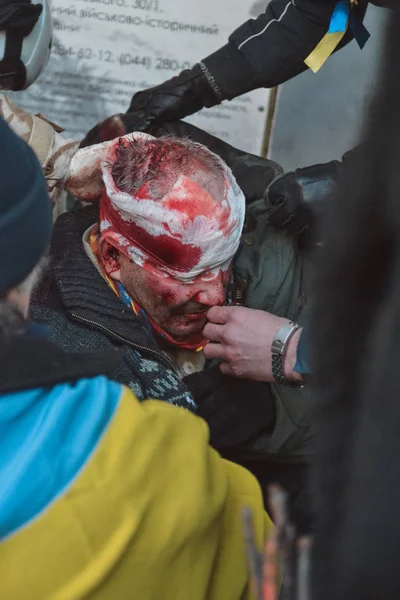 Ucrânia Kiev Fevereiro 2014 Berkut Matou Pessoas Rua Institutskaya Durante — Fotografia de Stock