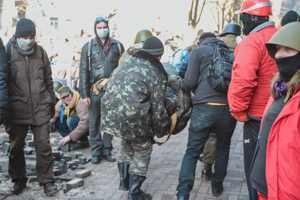 Ucrania Kiev Febrero 2014 Berkut Disparó Gente Calle Institutskaya Durante — Foto de Stock