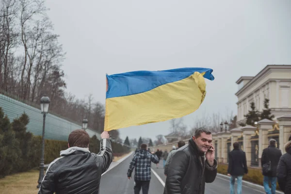 ウクライナ キエフ 2014 Mezhgorye のヴィクトル ヤヌコーヴィチの大統領官邸の奪取 — ストック写真