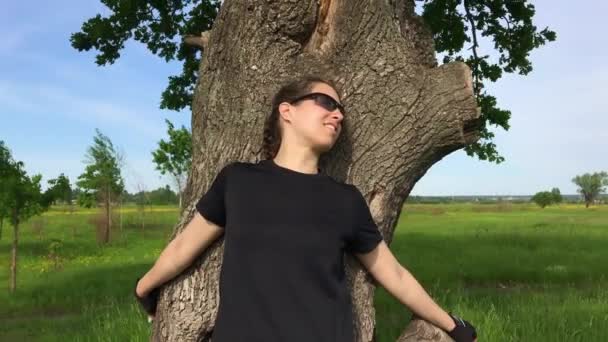 Girl Tourist Bicycle Traveling Farm Field — Stok Video