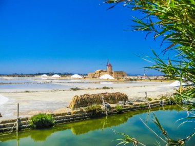 Trapani, Sicilya tuz daireler