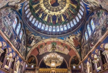 Sibiu, Romanya, 02 Aralık 2017: Beutiful iç freskler ve boyama Sibiu Ortodoks Katedrali ile