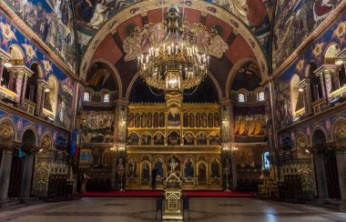 Sibiu, Romanya, 02 Aralık 2017: Beutiful iç freskler ve boyama Sibiu Ortodoks Katedrali ile