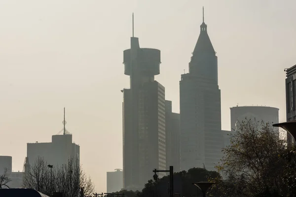 Shanghai Çin Aralık 2017 Shanghai Ticaret Bölgesinin Modern Manzarası Silüeti — Stok fotoğraf