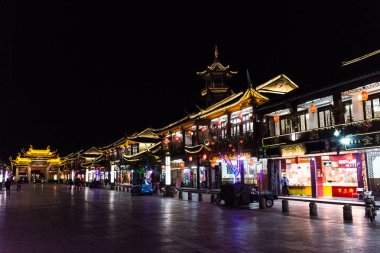Zhouzhuang, Çin, 2 Ocak 2018: Şehir sokak gece