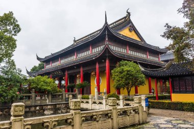Konfüçyüsçü tapınak Zhouzhuang yağmur, Çin altında