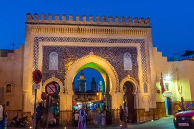 Geceleri Fas 'ın Mavi Kapısı.