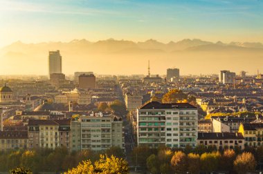 Torino, İtalya'nın sisli peyzaj