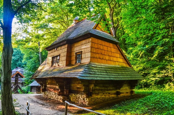 Старый Деревянный Дом Лесу Санок Польша — стоковое фото