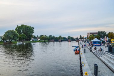 Elblag, Polonya, 18 Augusr 2018: Elblag kanalının Limanı