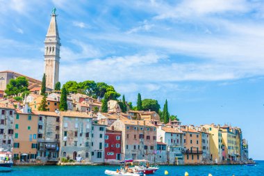 Hırvatistan 'ın Rovinj eski kentinin güzel manzarası