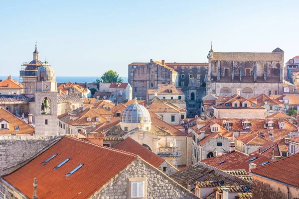 Hırvatistan 'ın başkenti gün batımında Dubrovnik' in güzel hava manzarası