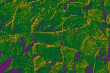 Duvarın bileşimindeki soyut desen yeşil menekşe sarısı ve geometrik şekillerle boyanmıştır. Parlak modern arkaplan.