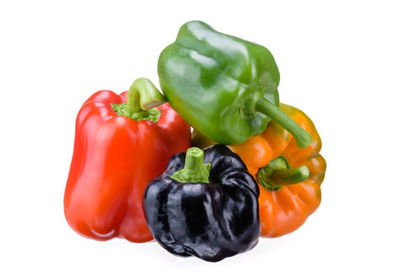 Болгарский перец. Желто-зеленый красный черный сладкий перец, отличный дизайн для любой цели. Свежие овощи крупный план. Здоровое питание
.