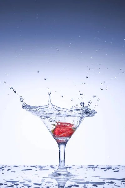 Frozen Explosion Freshness Water Cocktail Glass Strawberries White Background — Stock Photo, Image