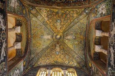 İtalya, Ravenna 'da San Vitale Bazilikası