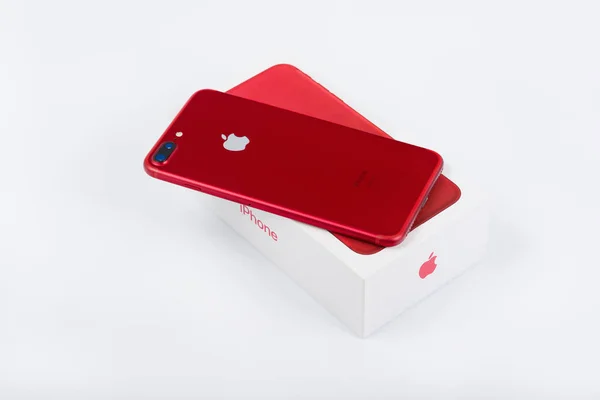 Burgas Bułgaria Sierpień 2018 Apple Iphone Red Special Edition Białym — Zdjęcie stockowe