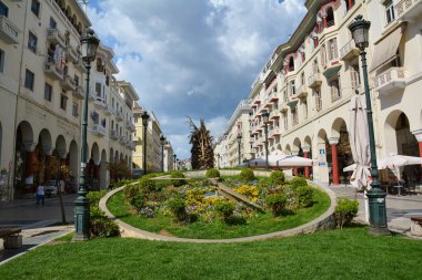 THESSALONIKI, GREECE - 25 Mayıs 2017: Selanik sokakları. Kentsel manzara, Selanik, Makedonya, Yunanistan.