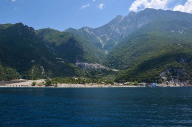 Denizden Athos Dağı 'na, Kutsal Dağ' a, Halkidiki, Yunanistan.