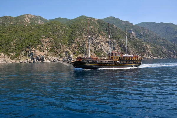 Ouranoupoli Grecia Mayo 2016 Cruceros Que Viajan Monte Athos Desde — Foto de Stock