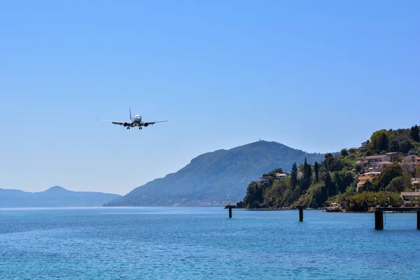 Corfu Greece Nisan 2018 Yunanistan Korfu Adası Havaalanına Inmeden Önce — Stok fotoğraf