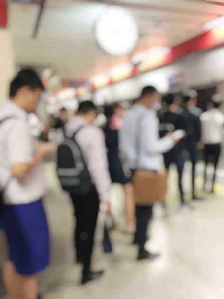 Verschwommene Menschen Bahnhof Reisekonzept — Stockfoto