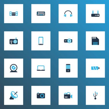 Teknoloji simgeler kümesi uydu, disket, Pc ve diğer sunum elemanları ile renkli. İzole vektör çizim teknoloji simgeleri.