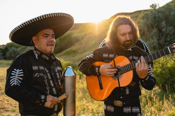 Mexikanska musiker mariachi — Stockfoto