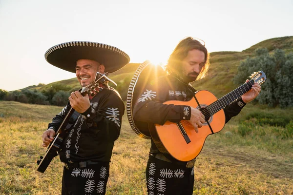 Meksikalı müzisyen mariachi — Stok fotoğraf