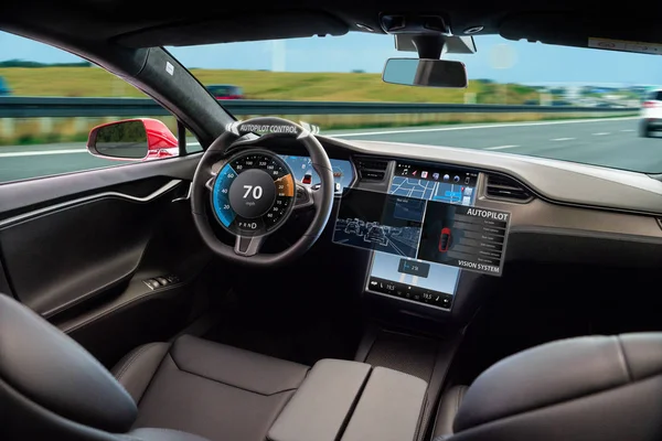 Self driving car on a road. — Stock Photo, Image