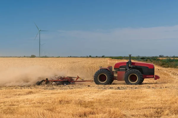 Autonomous Tractor Working Field Smart Farming Concept — Stock Photo, Image