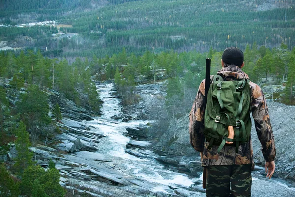 Hunter Backpack Gun — Stock Photo, Image