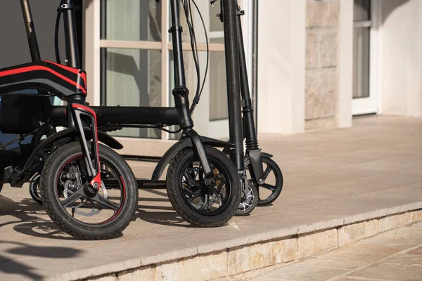 Bicicletas Elétricas Scooters Rua — Fotografia de Stock