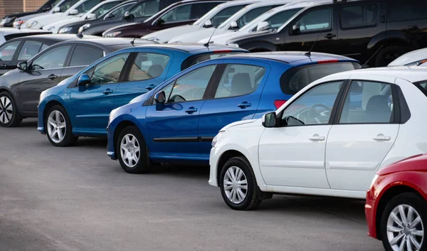 Used car sales — Stock Photo, Image