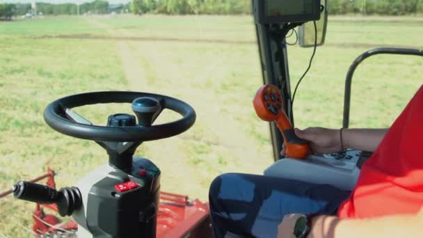 Unbemannter Autonomer Harvester Auf Dem Feld Blick Aus Dem Cockpit — Stockvideo