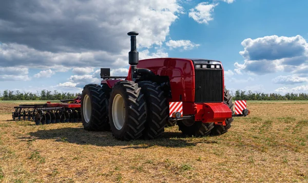 Autonomer Traktor Bei Der Feldarbeit Intelligente Landwirtschaft — Stockfoto