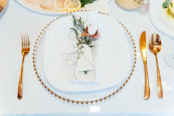 Conjunto de mesa para boda u otro evento abastecido — Foto de Stock