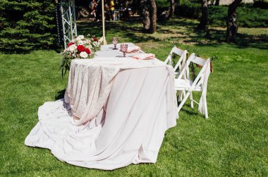 Yaz düğününde eko tarzda inanılmaz dekor