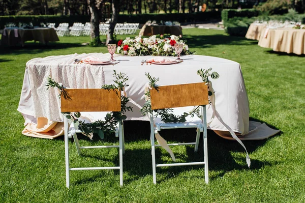 Amazing decor in eco style on the summer wedding