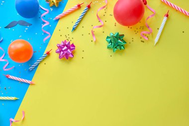 sarı arka plan, parti zamanı, bir Doğum günü veya diğer kutlama davetiye kavramı.