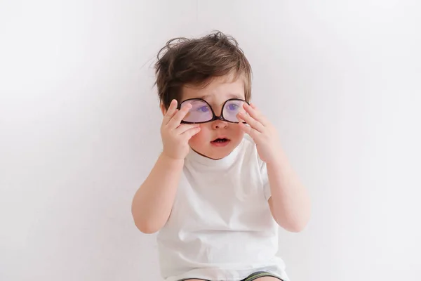 Child Toddler Boy Eyeglasses Playing White Shirt Surprised Funny Face — Stock Photo, Image