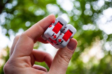 Mini plastik mitu küp