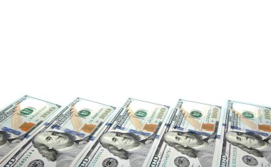 Arka plan ile para Amerikan yüz dolar faturaları ile kopya alanı içinde. 100 dolarlık banknotlar mezhep çerçevesinde