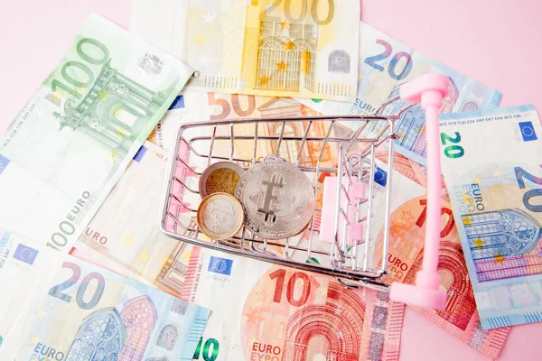 Close Toy Shopping Cart Bitcoin Euro Background Saving Money Future — Stock Photo, Image