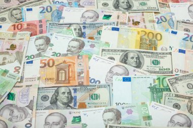 Para ve mali kavramı. Yeni yüz dolarlık banknot renk üzerinde